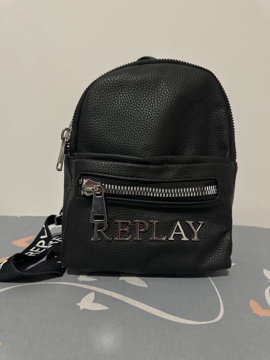 Дамски чанти Replay, Guess, DKNY, Valentino