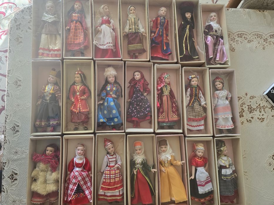 Куклы керамические.