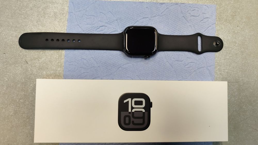 iPhone 15Pro  и Apple watch 10
