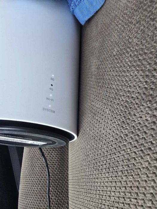 Router 5G Xiaomi CPE AX5400 (CB0401), testat cu Digi (cartela Orange, vede reteaua, insa nu se conecteaza)
