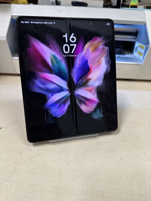 Samsung fold 3 / 256 gb/ Garantie