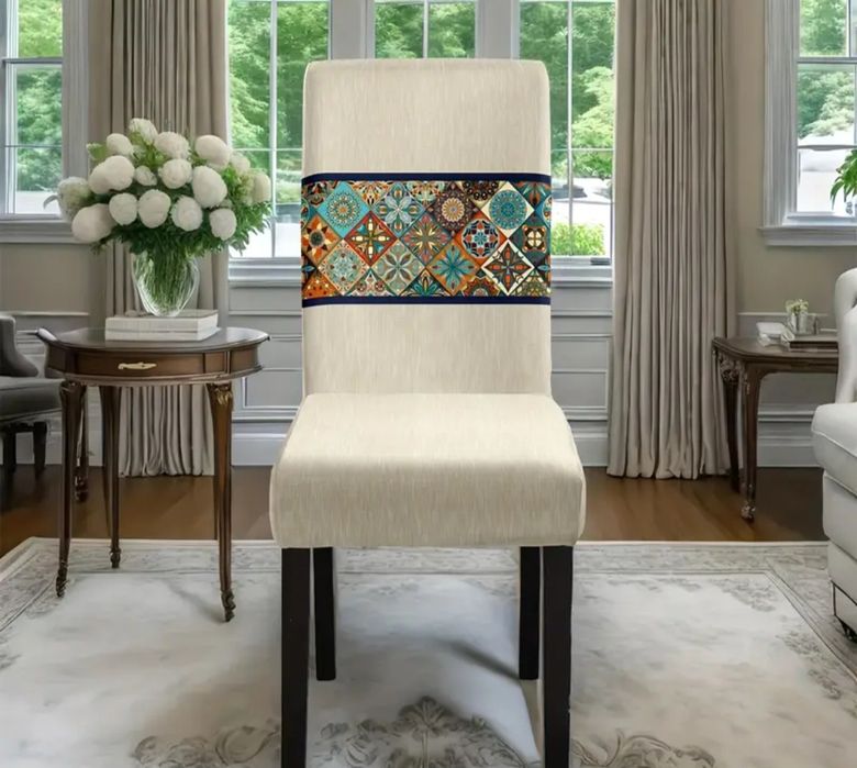 Покривка + 4 калъфа за столове