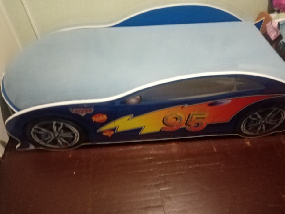 Отдам кровать за 15000