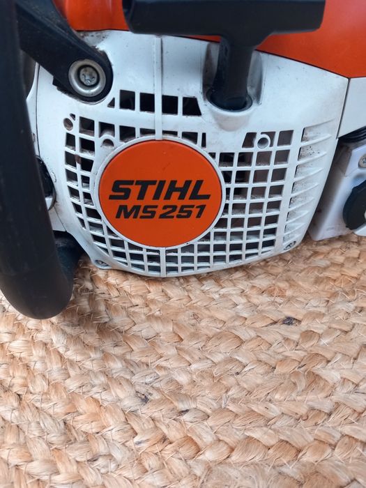 Vând drujba stihl sau schimb cu vitel