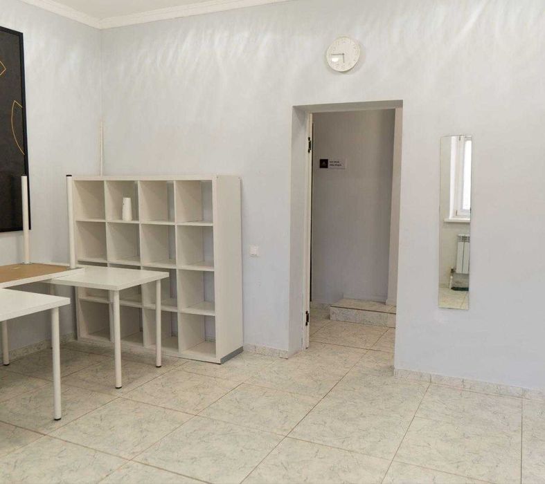 Офис. помещение, 2017 год, первая линия срочно