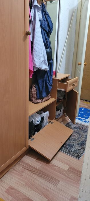 Продаётся прихожая