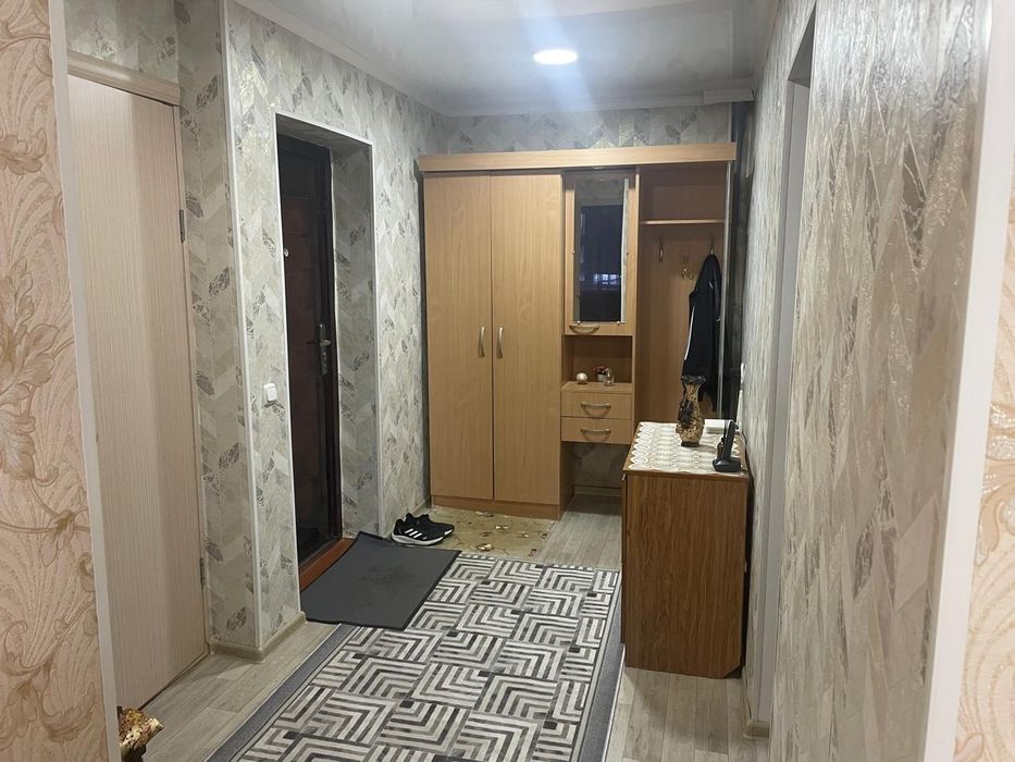 Продам 2х комн квартиру в Жилянке