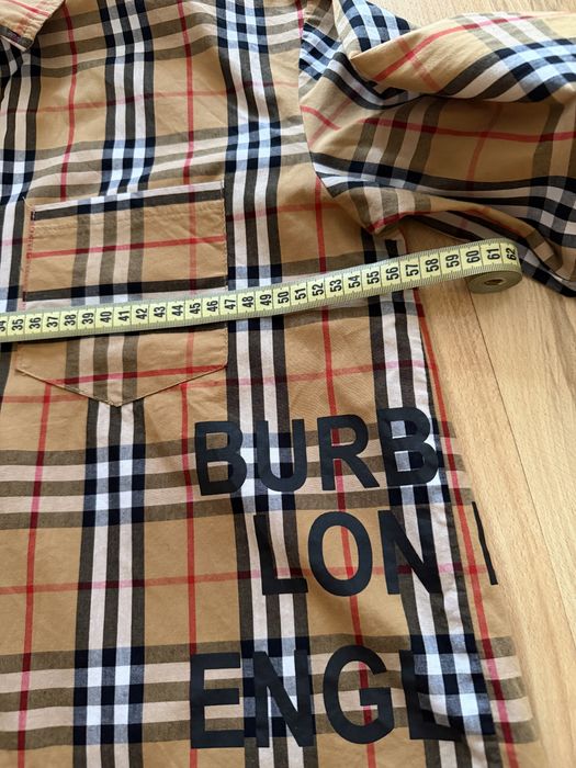 Дълга жилетка, Дънков елек Zara, елек с гол гръб Zara, потник Cliche, риза Burberry
