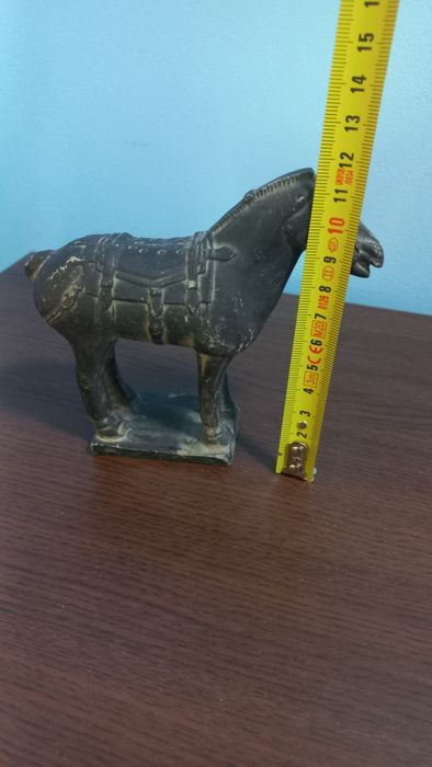 Интересна стара фигура