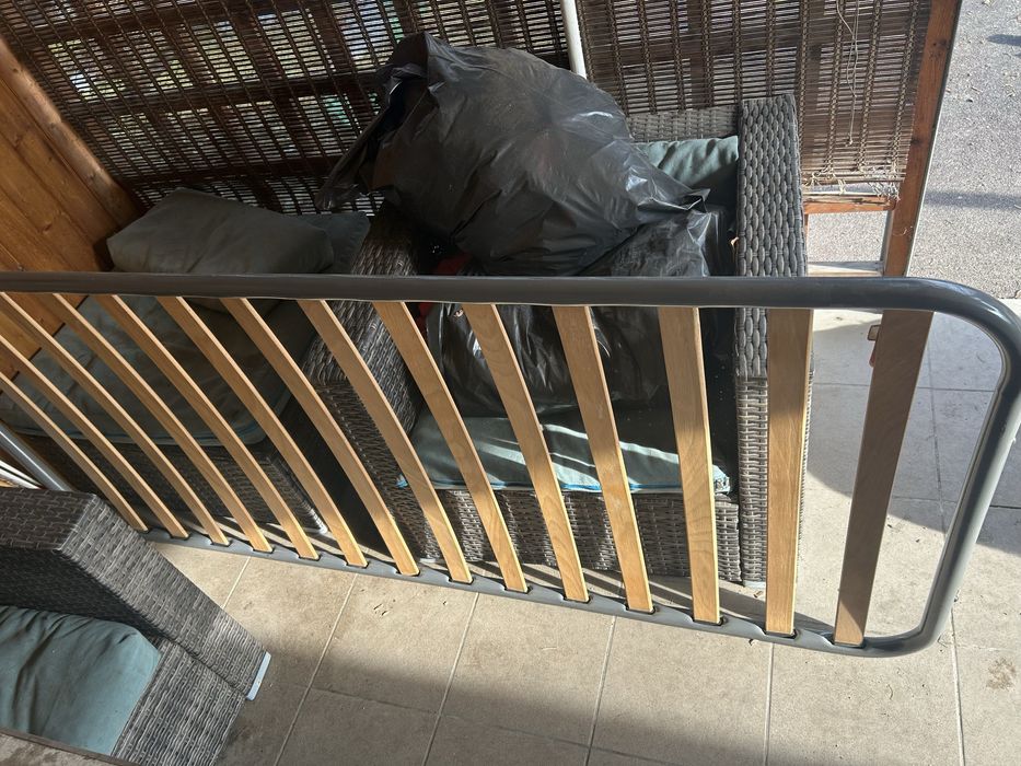 Отдам кровать даром