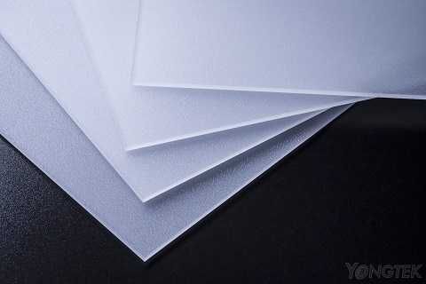 foi policarbonat solid difuz translucent mat pe o parte
