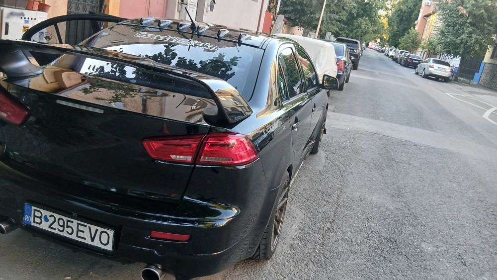 Mitubisi lancer