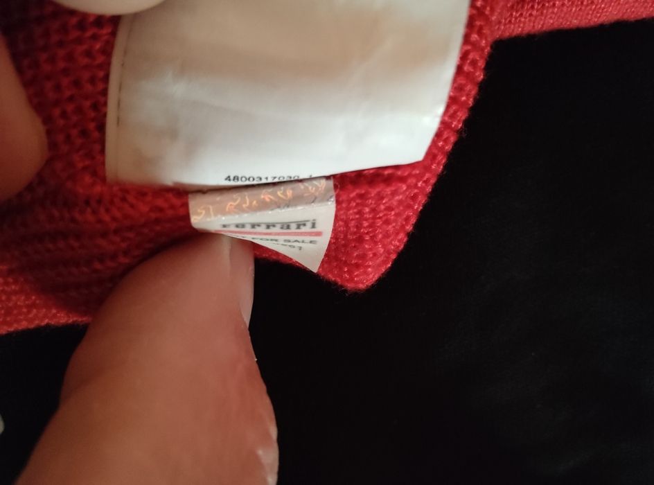 Зимна шапка PUMA FERRARI,лимитирана серия not for sale