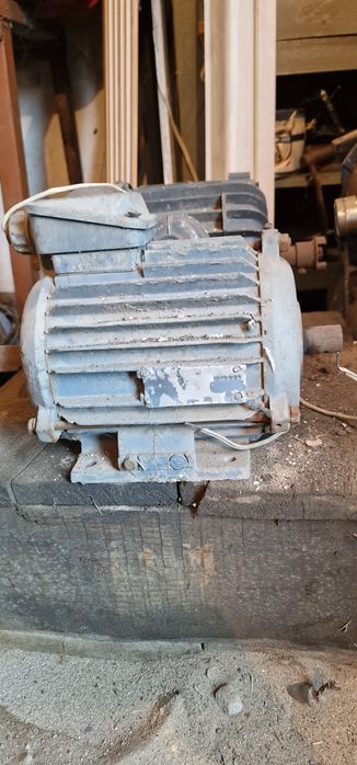 Продам рабочие электро двигателя