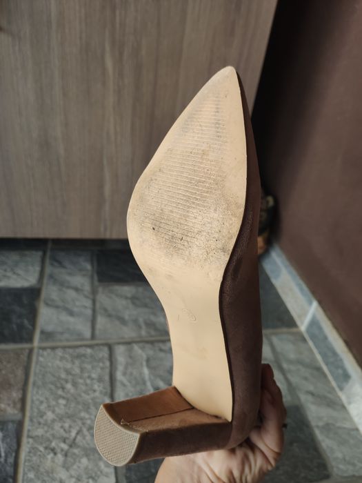 Pantofi nude marimea 39