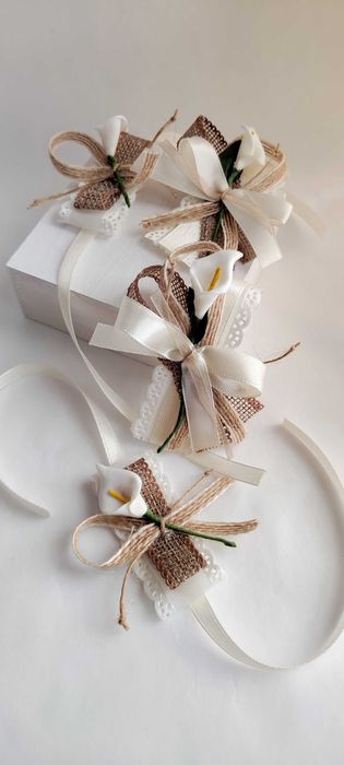 Шаферски гривни, сватбени бутониери