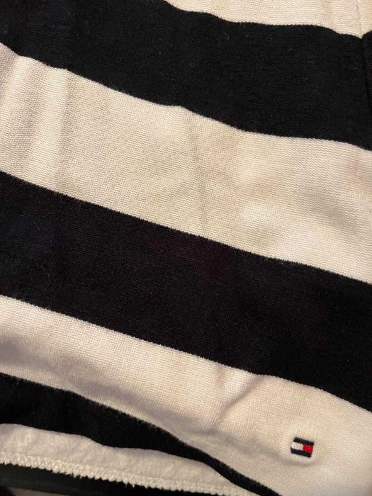 Rochie Tommy Hilfiger midi, în dungi alb-negru, mărime S-M