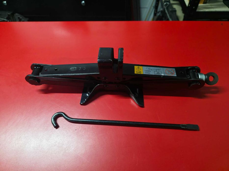 CRIC Auto Universal - SUV 1.200 KG NOU - VW SKODA AUDI BMW Kia Toyota