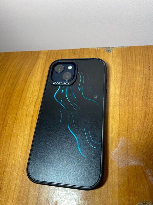 iPhone 13 cu husă mobil fox cadou!