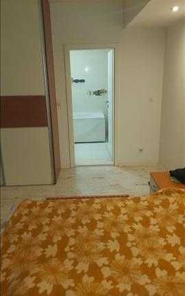 Дава се под наем Двустаен апартамент в Пловдив, Гагарин - 57 кв.м за 209.1 € - Снимка #1