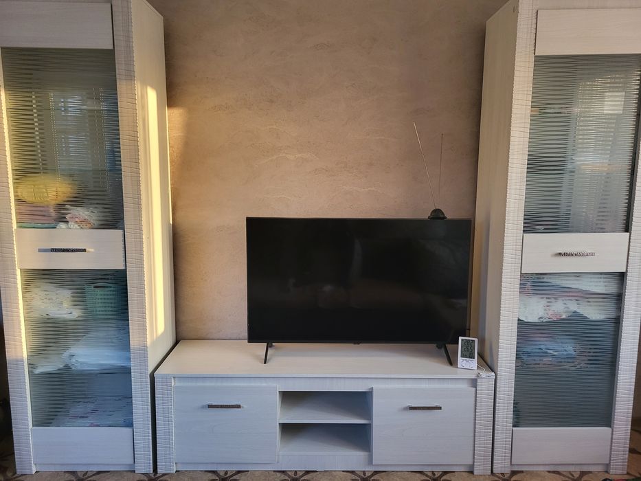 Стенка для зала .