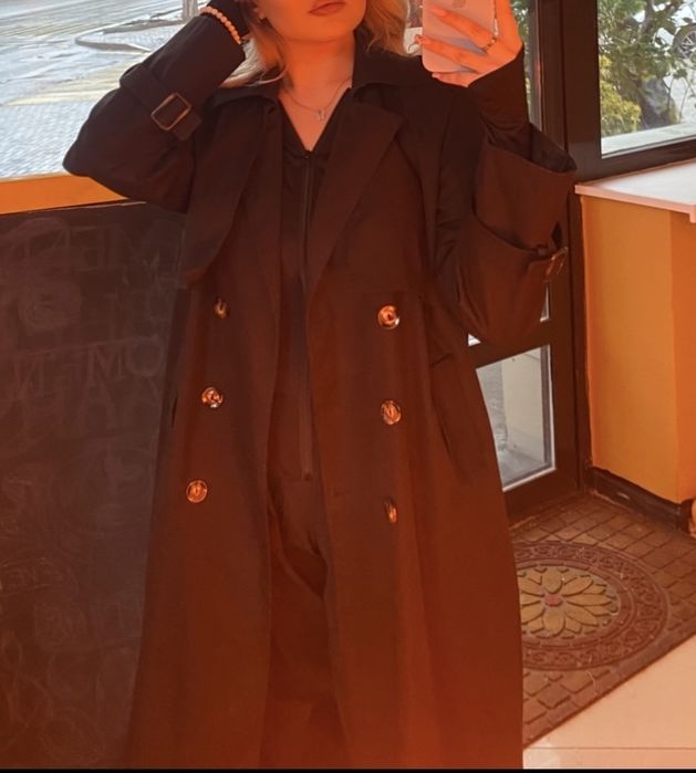 Разгрузка гардероба.