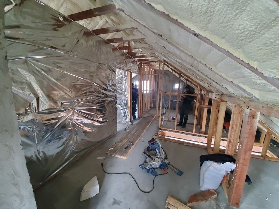 Case structura de lemn,acoperisuri,mansardari,independințe,extinderi.