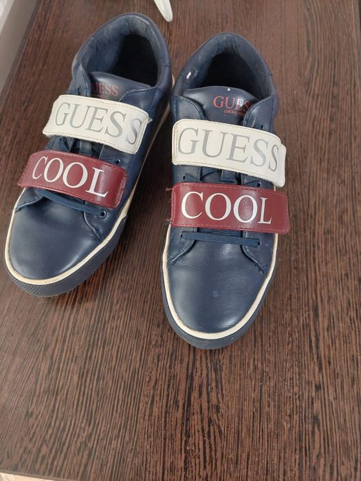 Adidasi Guess Unisex marimea 39