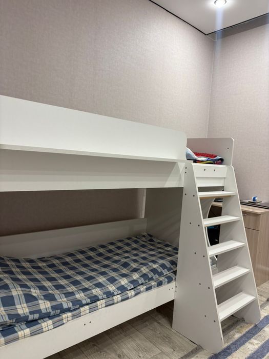 Продам кровать детскую