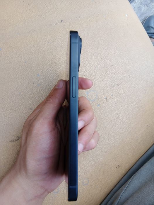 Продается Iphone 15 256gb