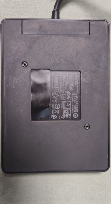 Оригинални Dell зарядни + Dock WD15 (USB-C, 90W / 130W / 180W / 240W)