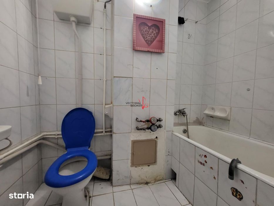 Bloc Mixt  Garsoniera Decomandata