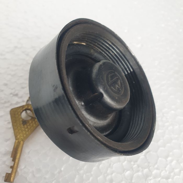 Пробка замок бензобака