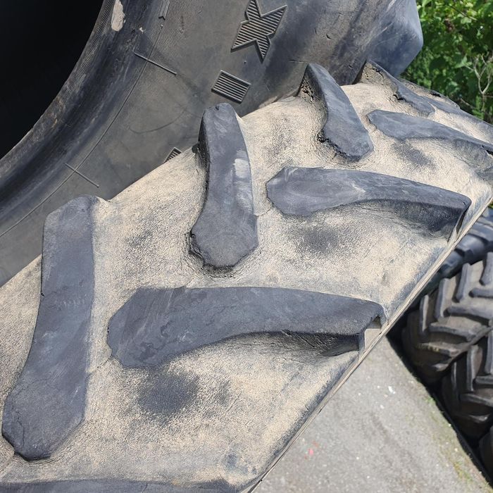 Cauciucuri 8.3-42  Dunlop Anvelope pentru Tractor si Utilaje Agricole - Comanda cu Incredere