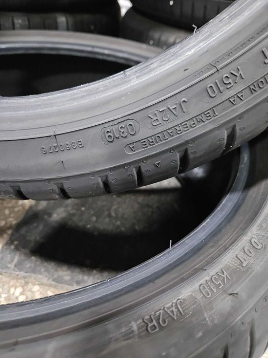 2бр 205/40/18 DUNLOP RFT 7мм грайфер дот:19г Предлагаме монтаж--