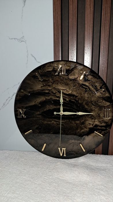 Часы из эпоксидной смолы