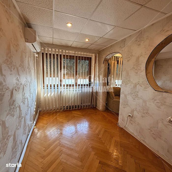 | Apartament cu 4 camere | CENTRU, Fata pe Valuri | 77.000 Euro |