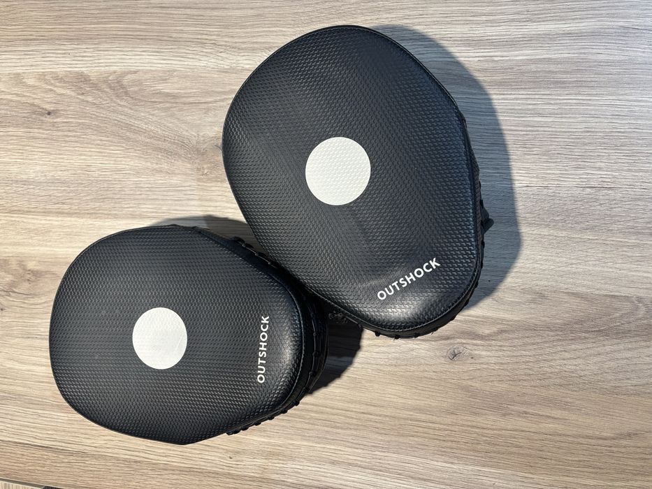 Боксерские перчатки лапа бинт