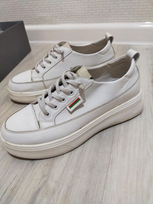 Обувь летняя                  .