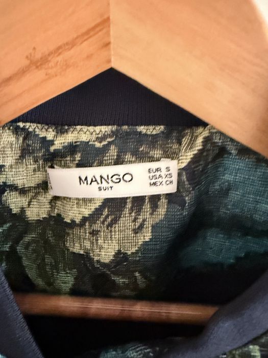Mango тънко яке