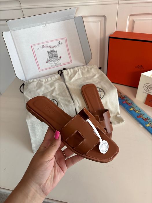Papuci  Hermes Noi , 100% Piele Naturală , Full Box, Mărimi 35/41 !!!