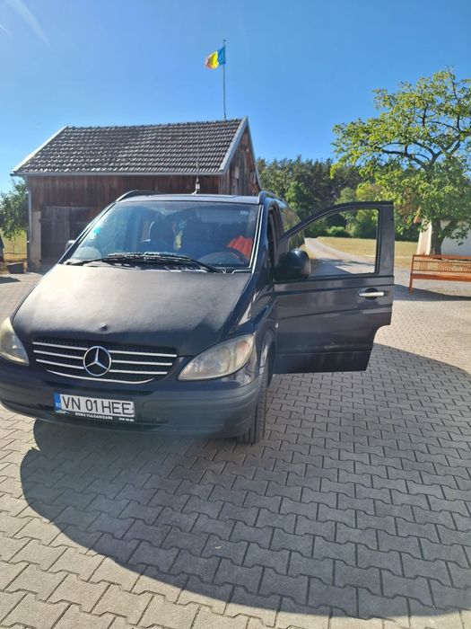 Vând Mercedes vito