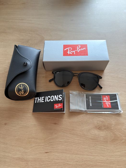 Ochelari de soare Ray-Ban RB4451