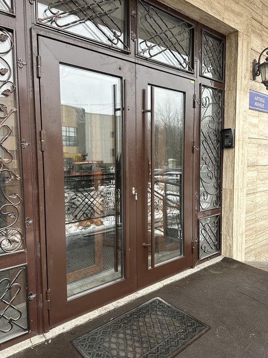 Двери железные входные теплые