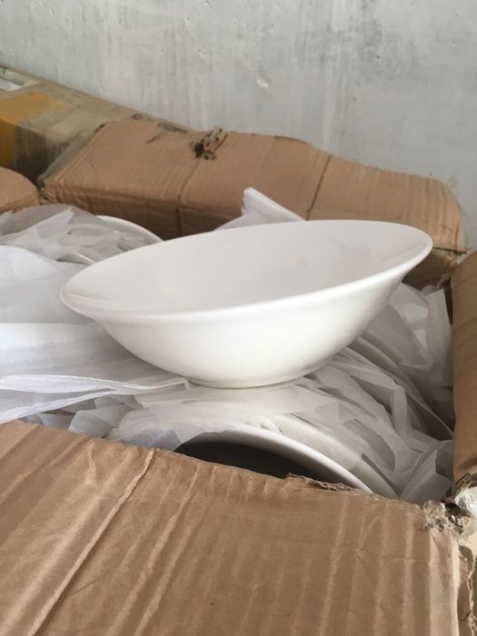 Продается белая посуда