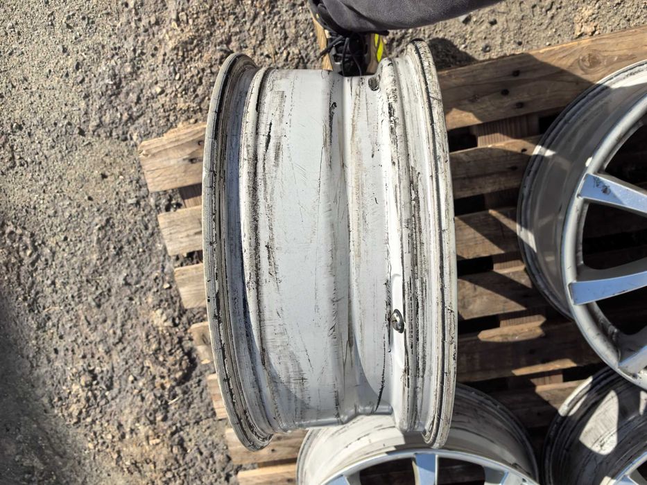 17 цола 5 х 114,3 мм Мазда / Кия / Хюндай / Митсубиши - 7 Инча / ЕТ 50