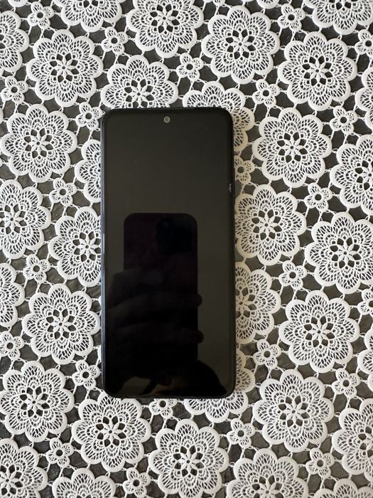 Redmi note 11 4/128 GB sotiladi