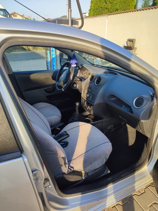 Vand Ford Fiesta
