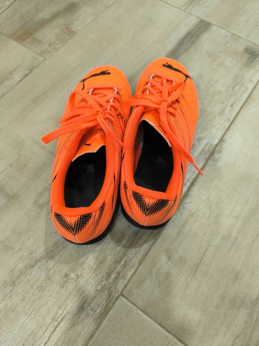 Стоножки/ футболни обувки Пума