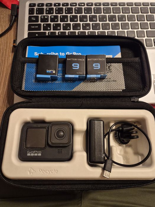 Екшън Камера Go Pro 9 с 3 батерии и кейс